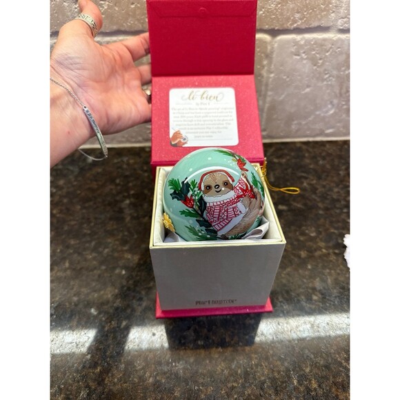 2019 Pier 1 Li Bien Hand Painted Glass Christmas Ornament Sloth NIB - Picture 1 of 6